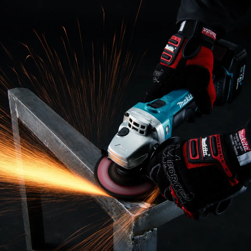 Makita Dga452Rmj 18V 4.0Ah Akülü Avuç Taşlama (115Mm)