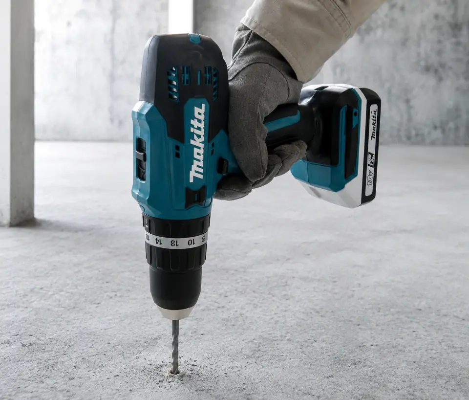 Makita Hp488D002 Akülü Darbeli Matkap Vidalama 18 V 1,5 A
