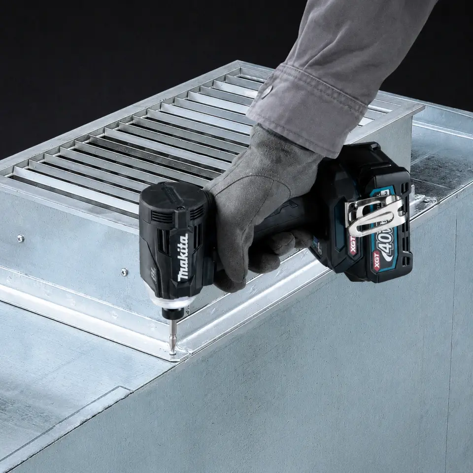 Makita 40V 4 Ah Akülü Darbeli Vidalama TD001GM201
