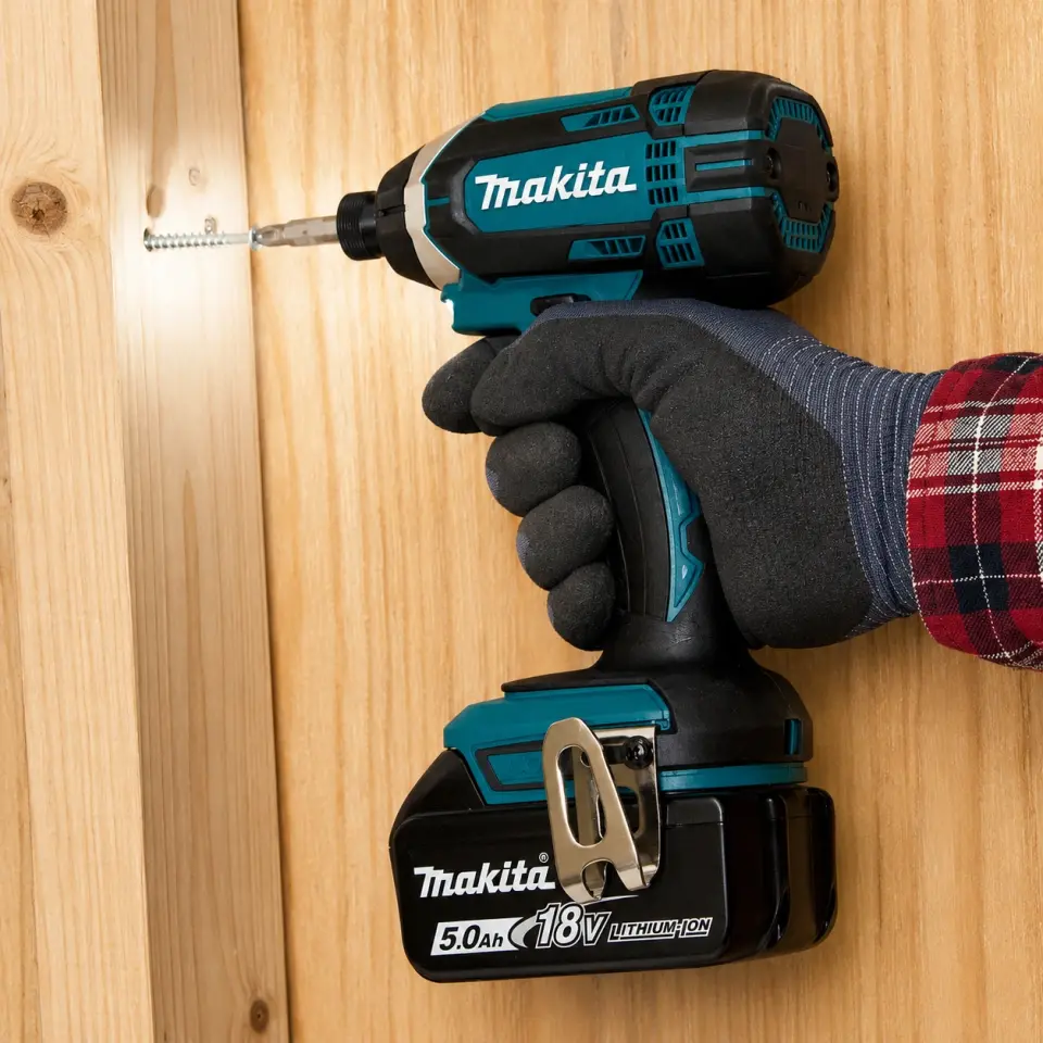 Makita Dtd152Rtj 18V/5.0Ah/Lion Darbeli Vidalama